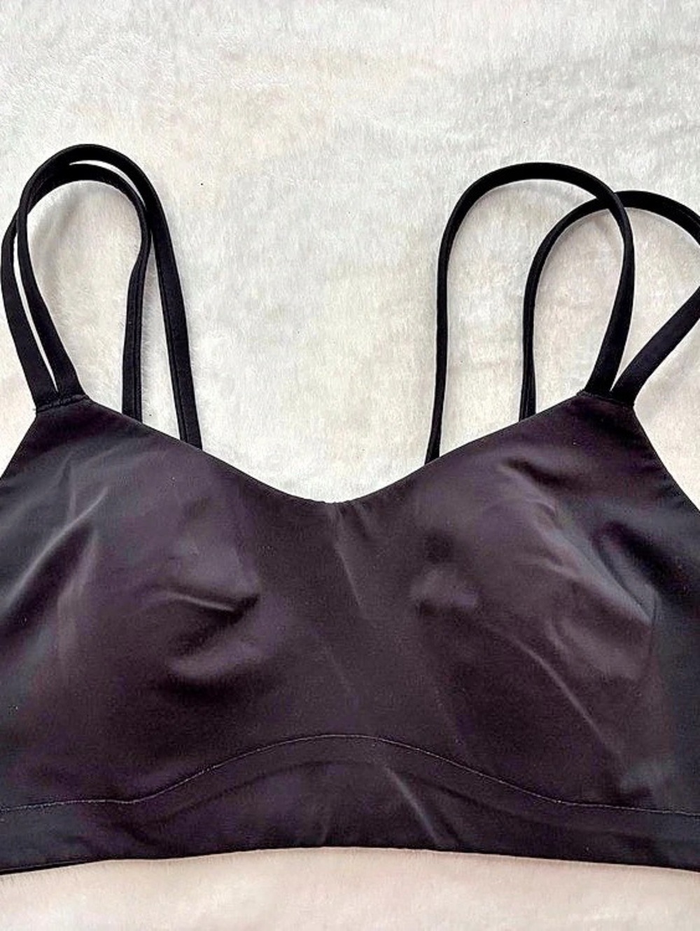 lululemon Like a Cloud Longline Bra *Light Support, B/C Cup - Black / Size 6